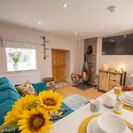 1 Bed In Richmond Oc-88589