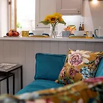 1 Bed In Richmond Oc-88589 * Easby