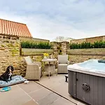 1 Bed In Richmond Oc-88589 Easby
