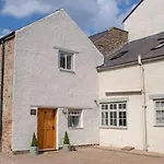 1 Bed In Richmond Oc-88589 * Easby