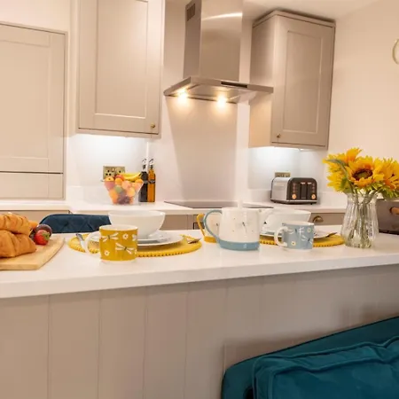 1 Bed In Richmond Oc-88589